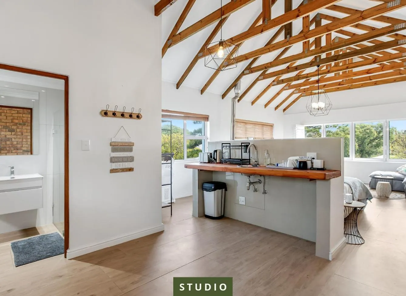 Kiefern Haus Studio Apartment Ciudad del Cabo 0*,  Sudáfrica